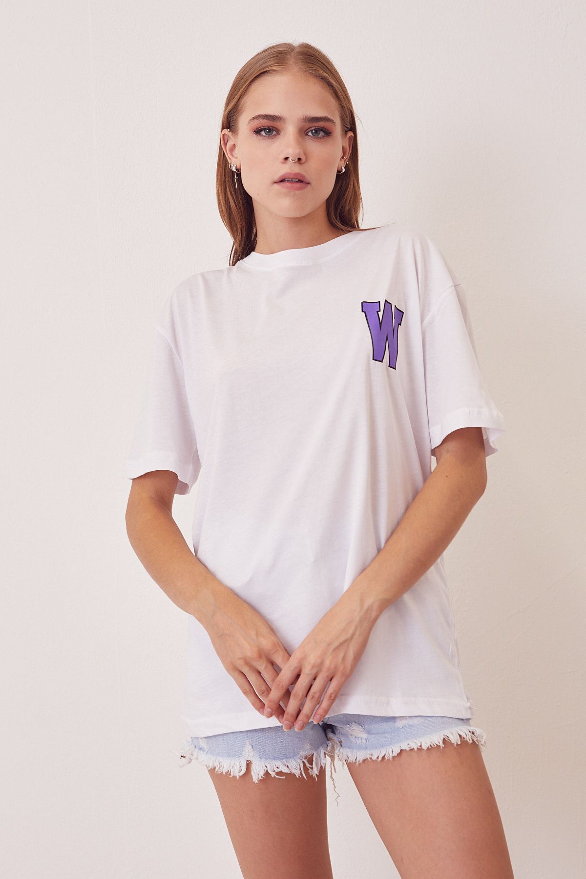 W Baskılı T-shirt-Beyaz